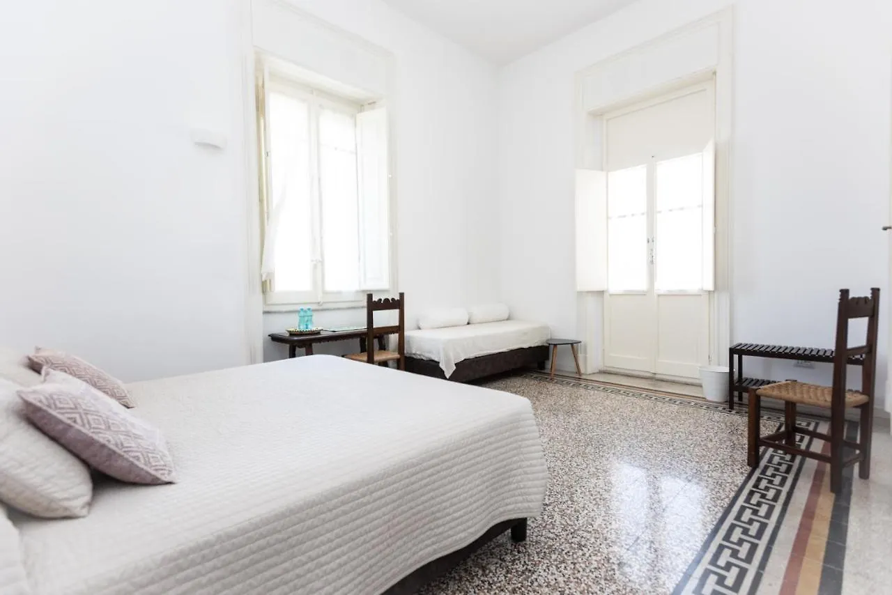 Bed & Breakfast B&B Angioy 18 Cagliari