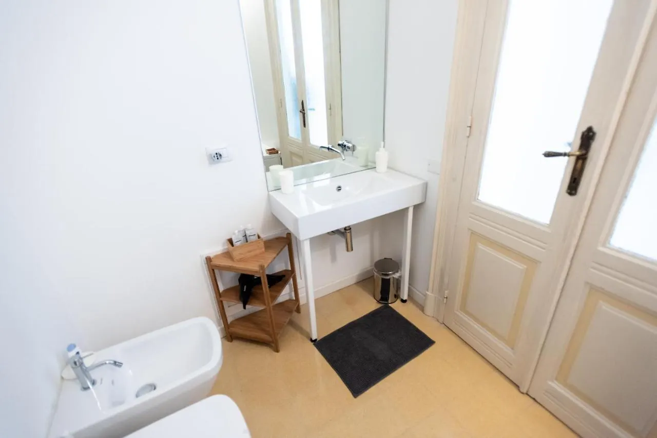 Bed & Breakfast B&B Angioy 18 Cagliari
