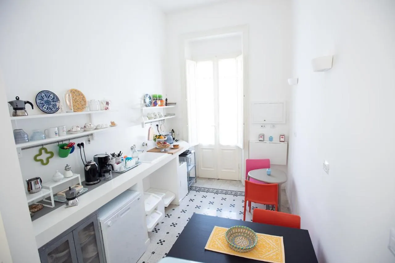 Bed & Breakfast B&B Angioy 18 Cagliari