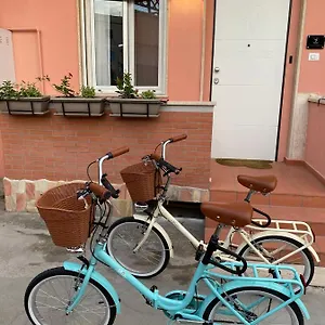 Flyhouse Bed and breakfast Fiumicino